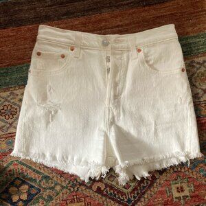 Levi's ribcage cutoffs